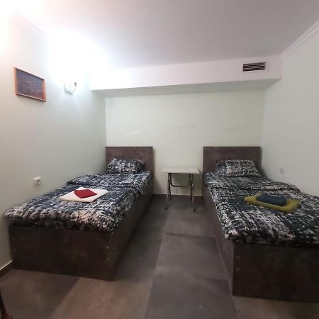 Hostel Voyage Batumi Eksteriør billede