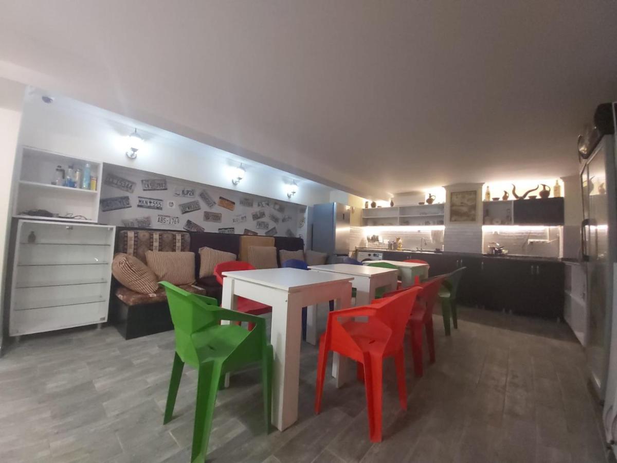 Hostel Voyage Batumi Eksteriør billede