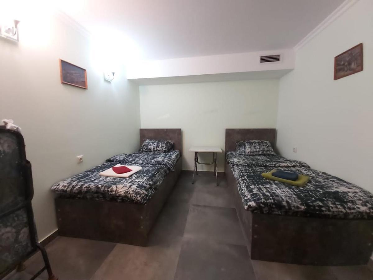 Hostel Voyage Batumi Eksteriør billede