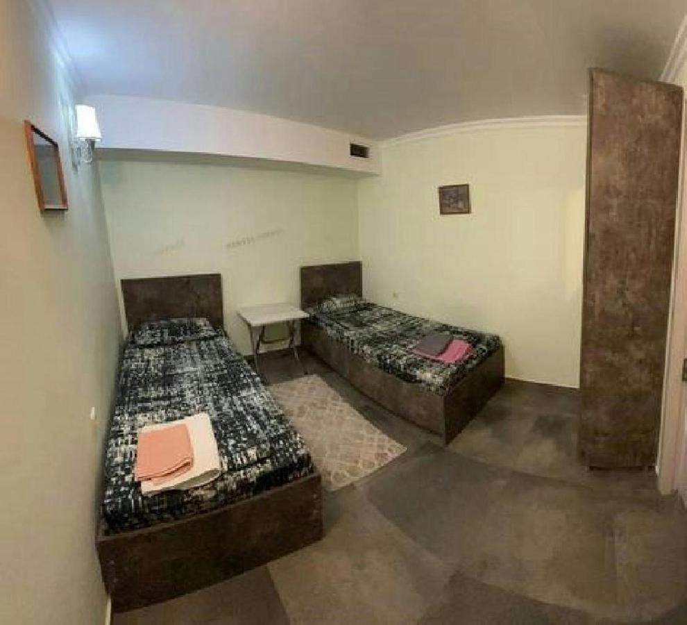 Hostel Voyage Batumi Eksteriør billede