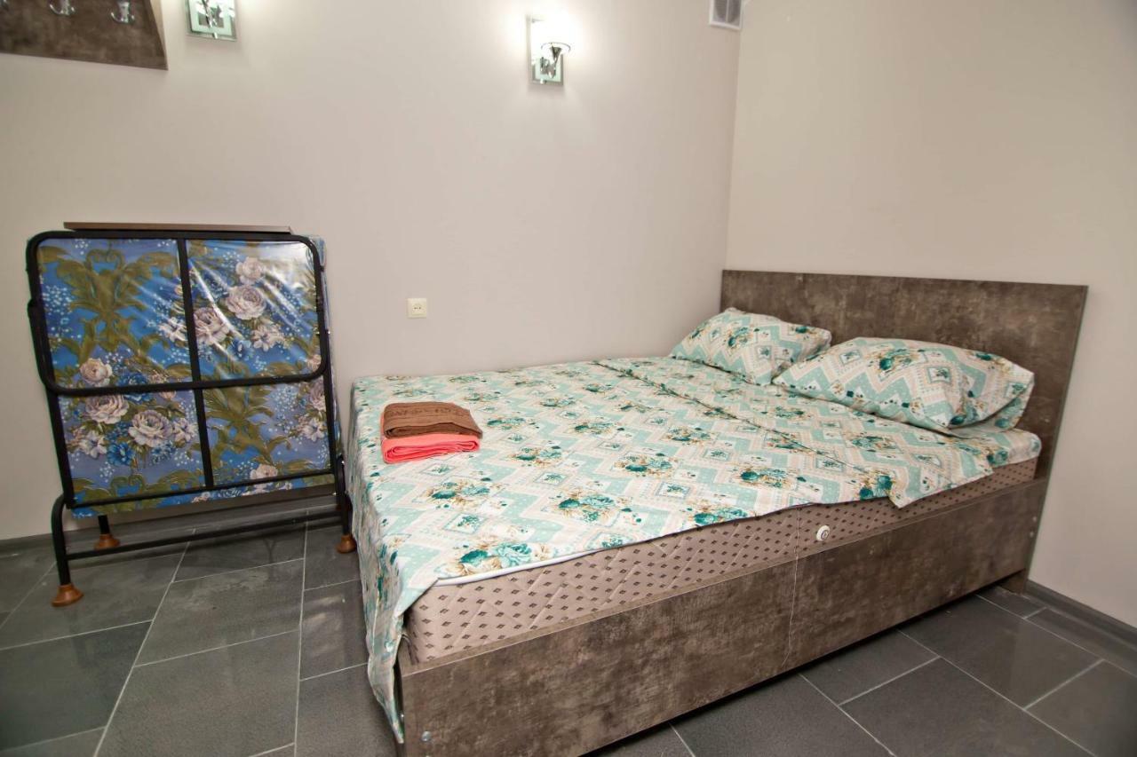 Hostel Voyage Batumi Eksteriør billede