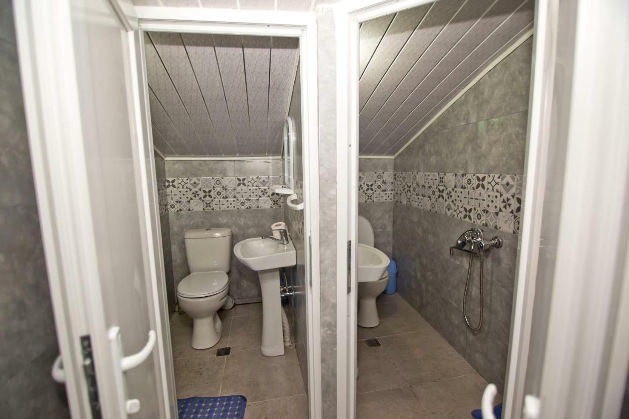 Hostel Voyage Batumi Eksteriør billede